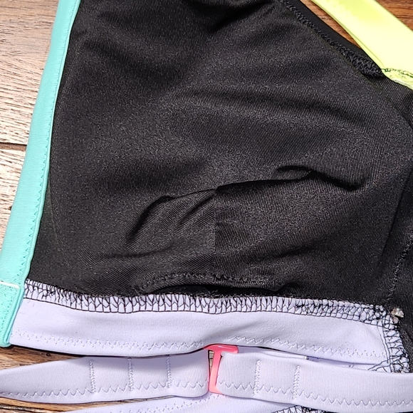 Victoria’s Secret Neon Trim Cutout Monokini Swimsuit – Size Medium - Picture 7 of 9